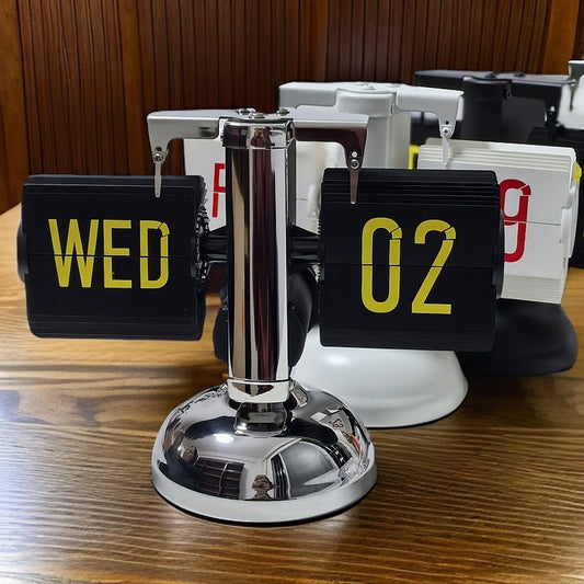 Complete Steel Flip Clock • Retro Style, Timeless Elegance