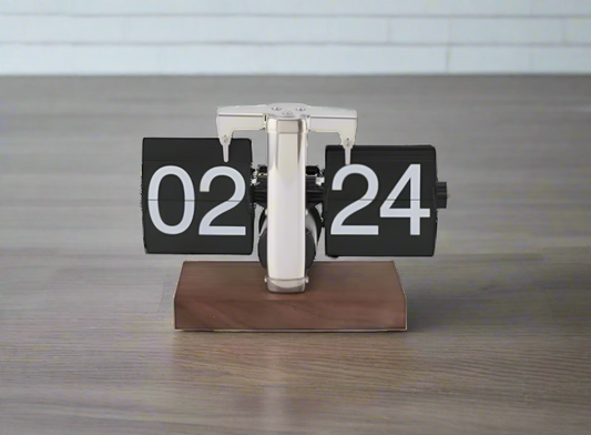 steel_wooden_base_flip_clock